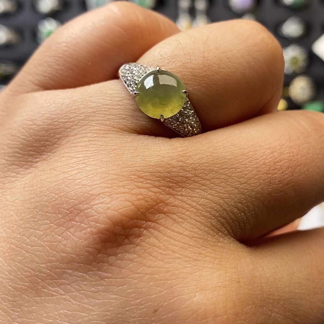 翡翠未镶嵌戒指翡翠