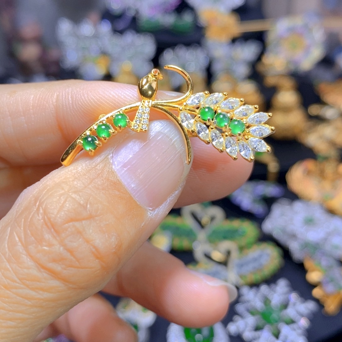 翡翠耳钉银S925镶嵌天然翡翠