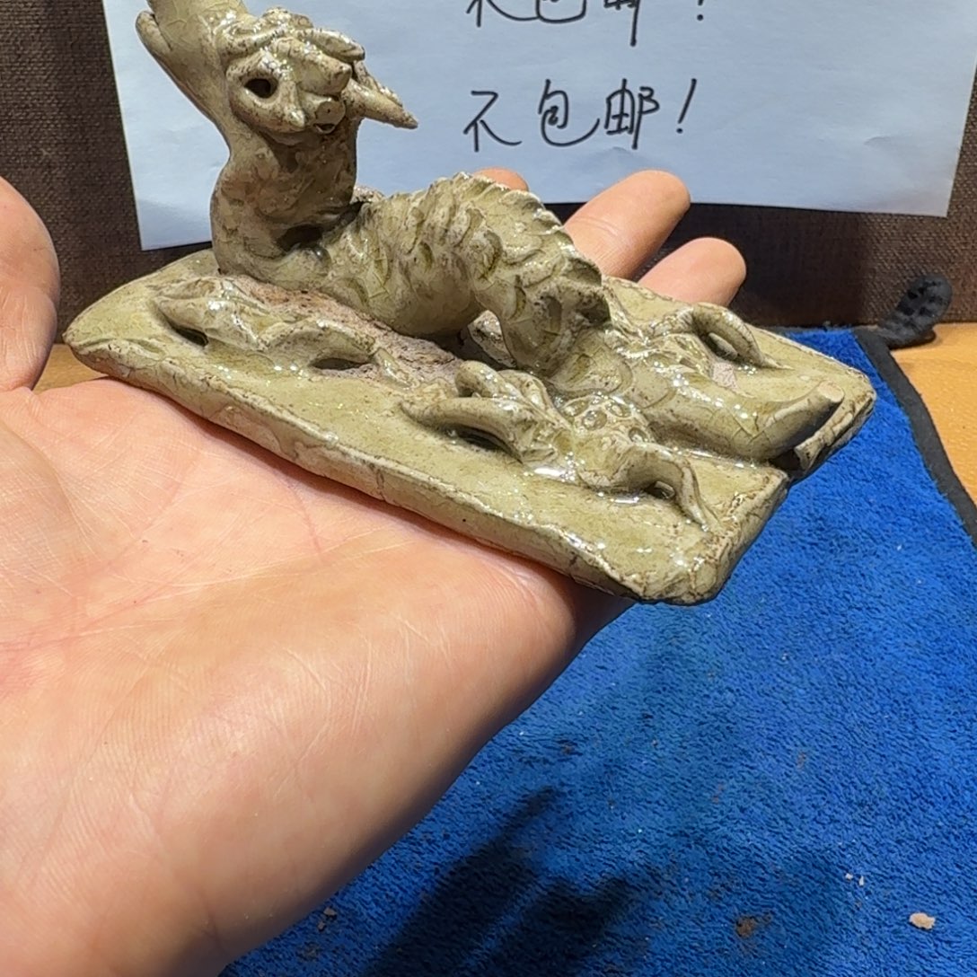 陶其他漂亮的小瓷瓶子