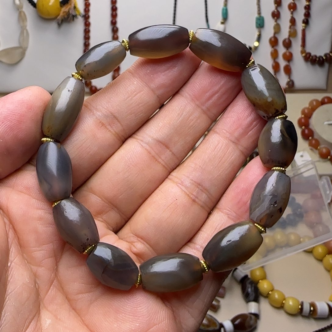 玛瑙/玉髓颈饰未镶嵌