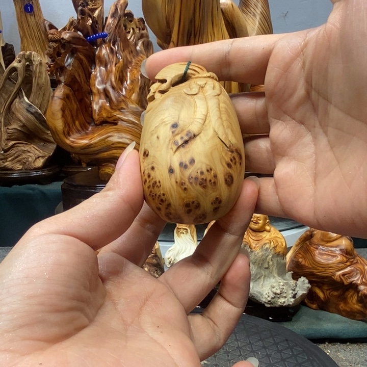 柏木（崖柏）精品崖洞