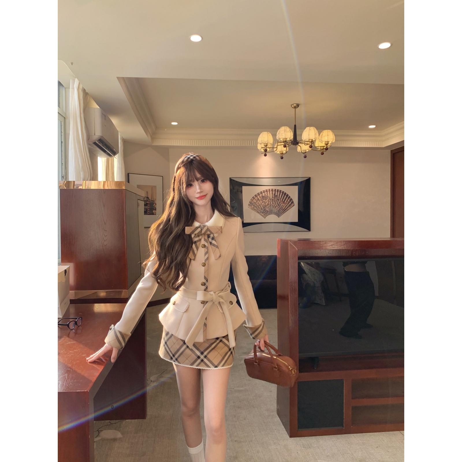 越韩小鱼 英伦少女 法式收腰夹棉呢子外套格纹半裙名媛风两件套装