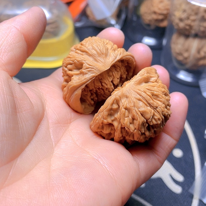 文玩核桃吊坠聚宝盆楼子