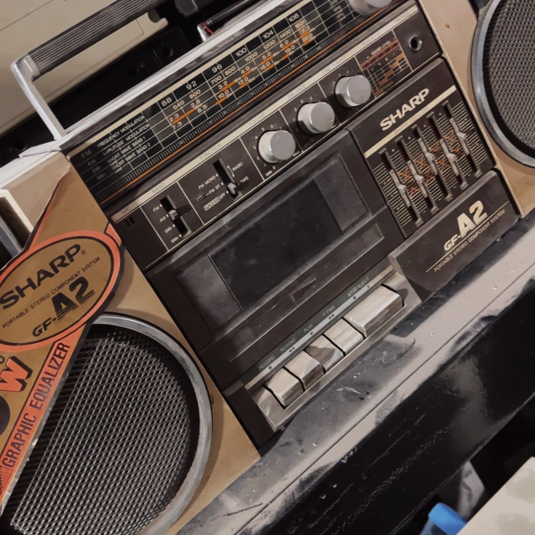 8新夏普A2两个小喇叭，挂不住，不包好坏，包邮