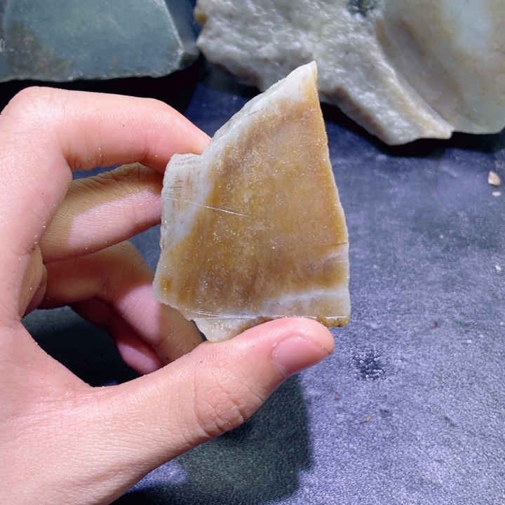 和田玉（糖玉）未镶嵌珠宝半成品