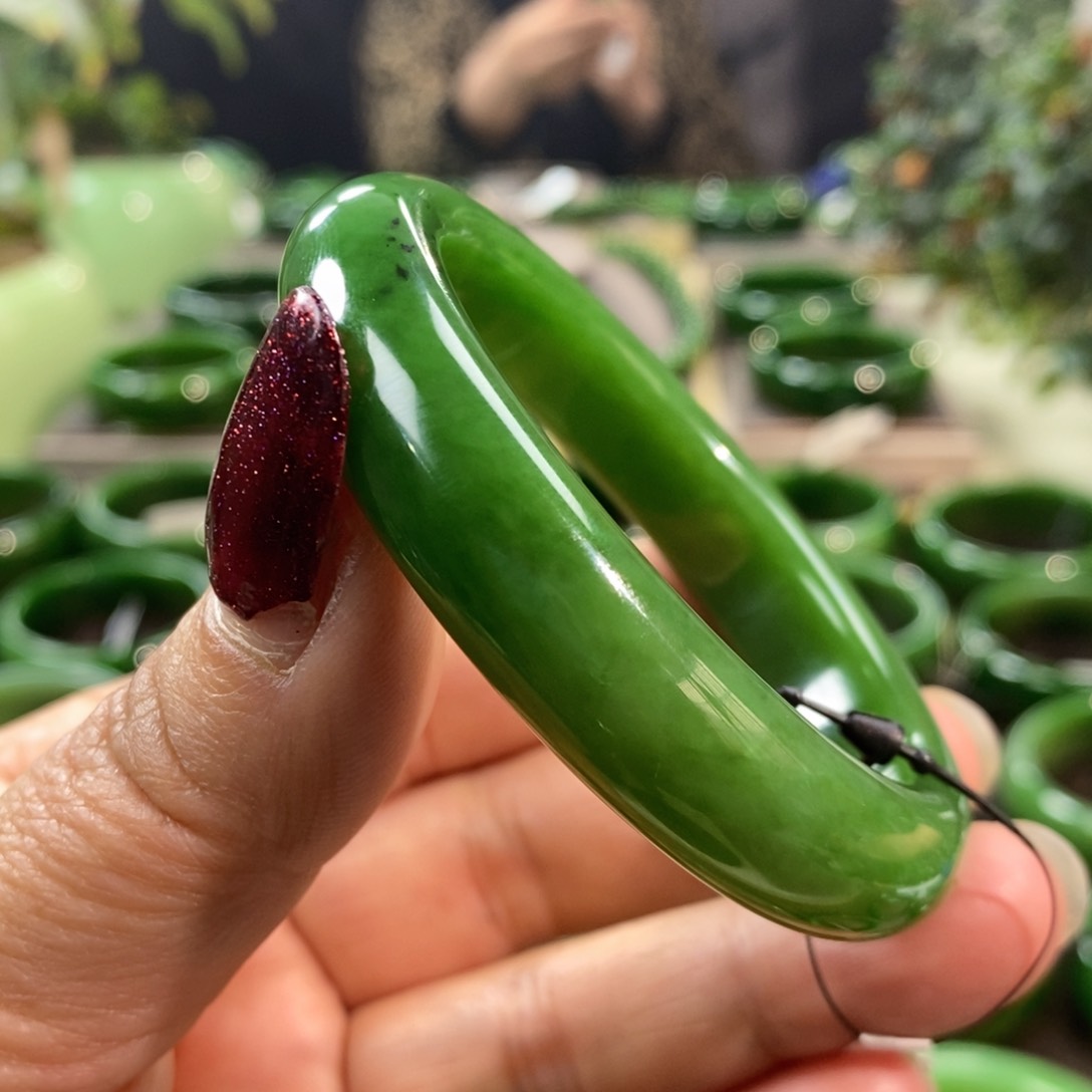 和田玉（碧玉）未镶嵌手镯嫣*