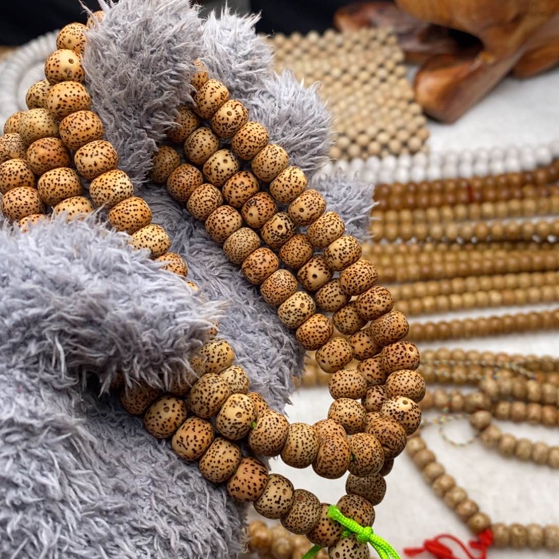 吊坠星月菩提脱脂7.5/10