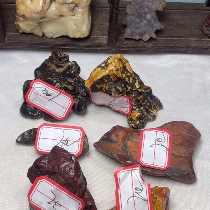 轻***.石材戈壁牧民美石原石