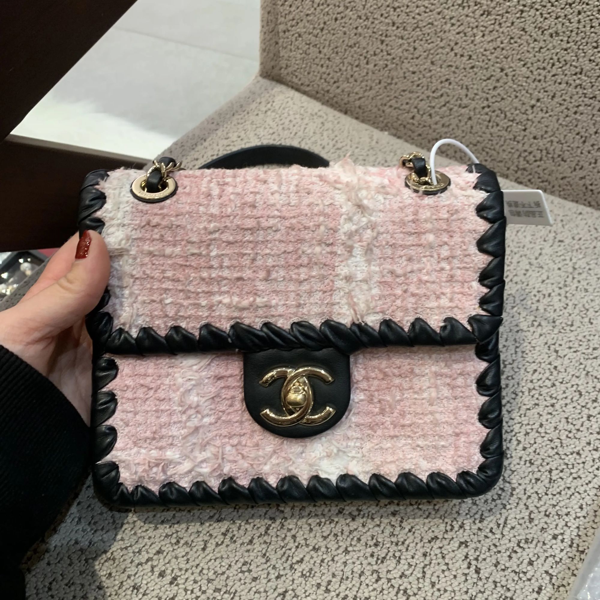 95新 Chanel/香奈儿 Chanel粉色毛呢豆腐包 US5185