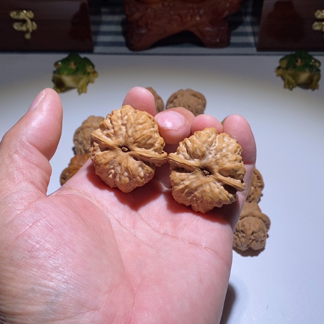 文玩核桃吊坠帅*昌平蛙直播中欢迎选购，