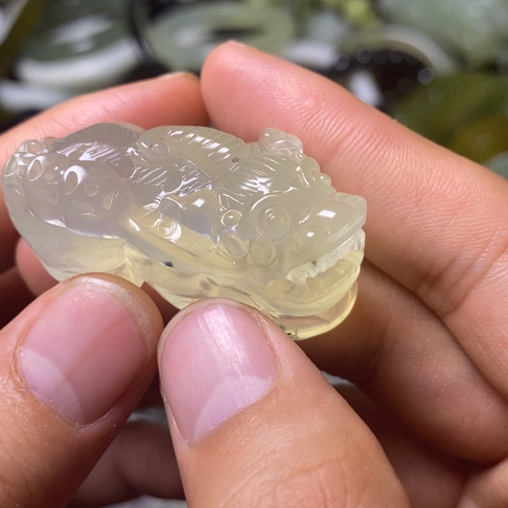 岫玉岫玉颈饰未镶嵌