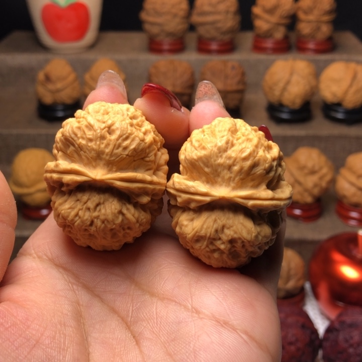 文玩核桃把件38麒麟王