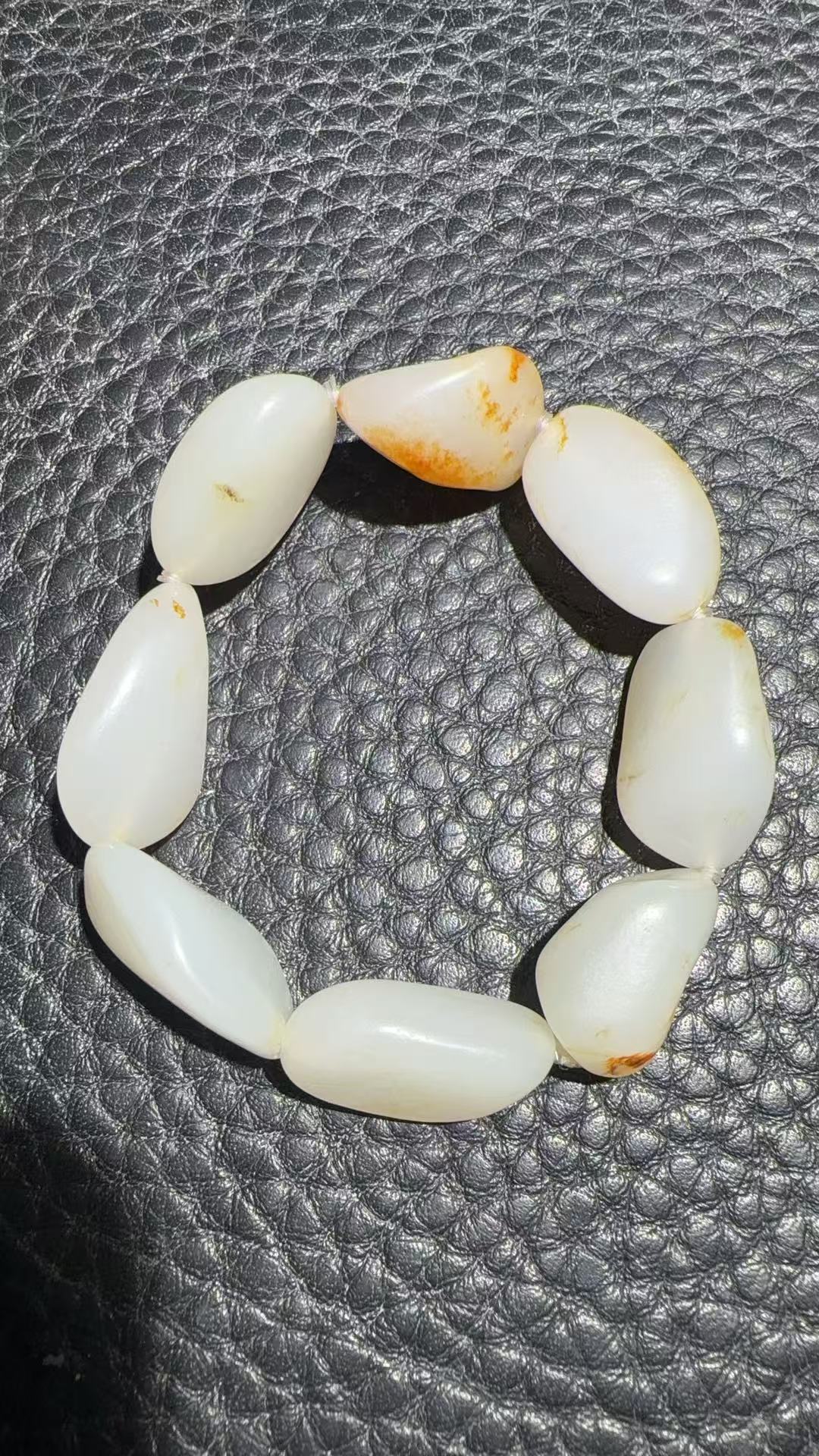 和田玉天然原石手串