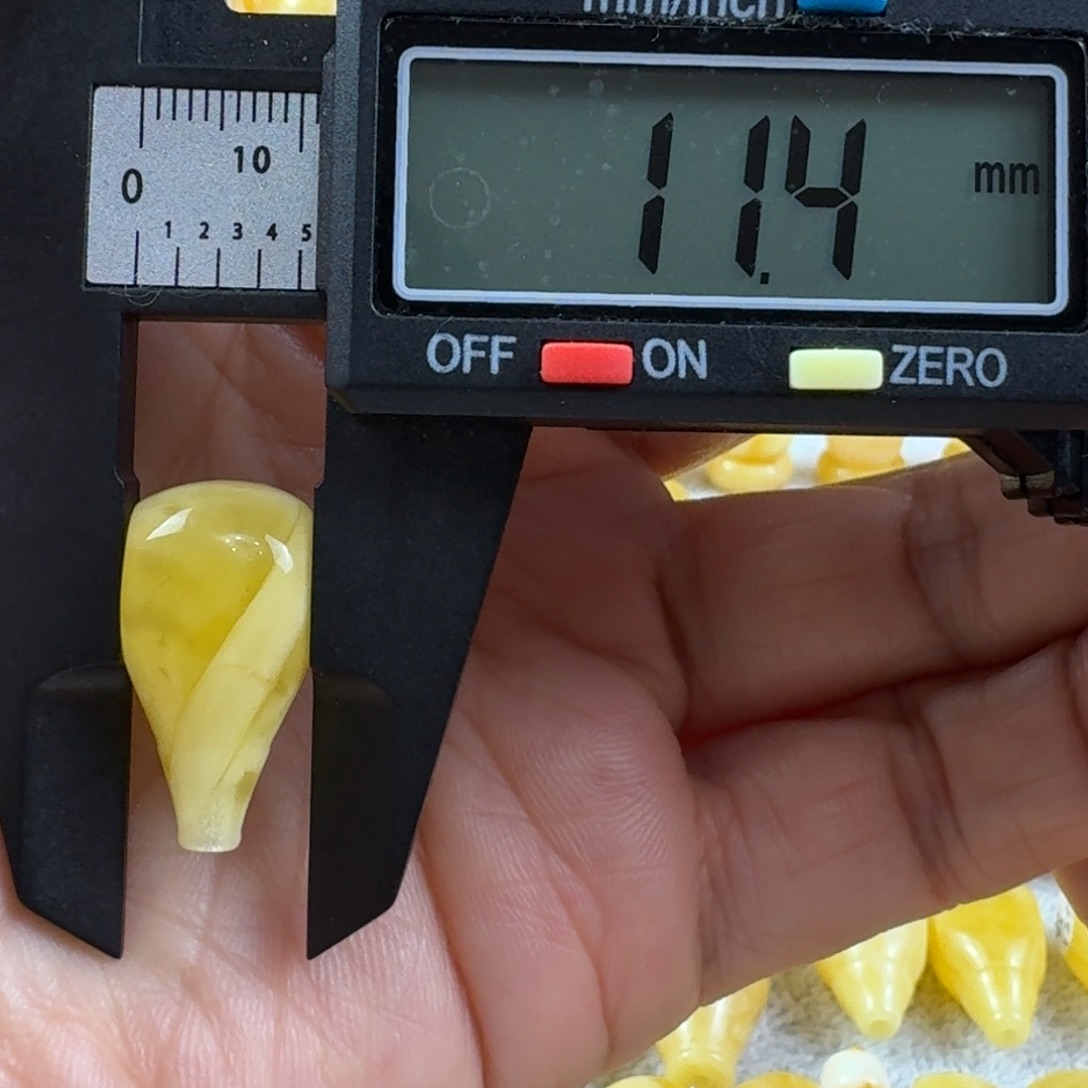 蜜蜡未镶嵌裸石21杂