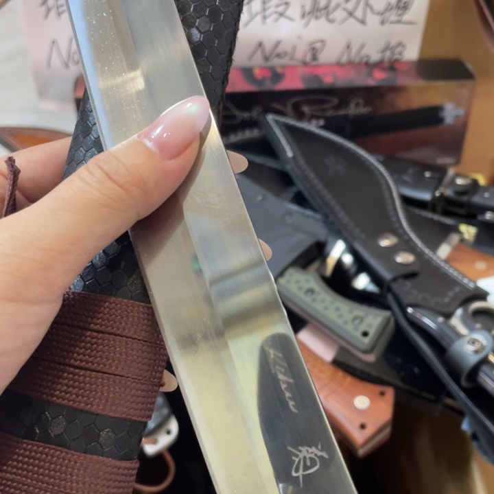 清仓处理黑色武士