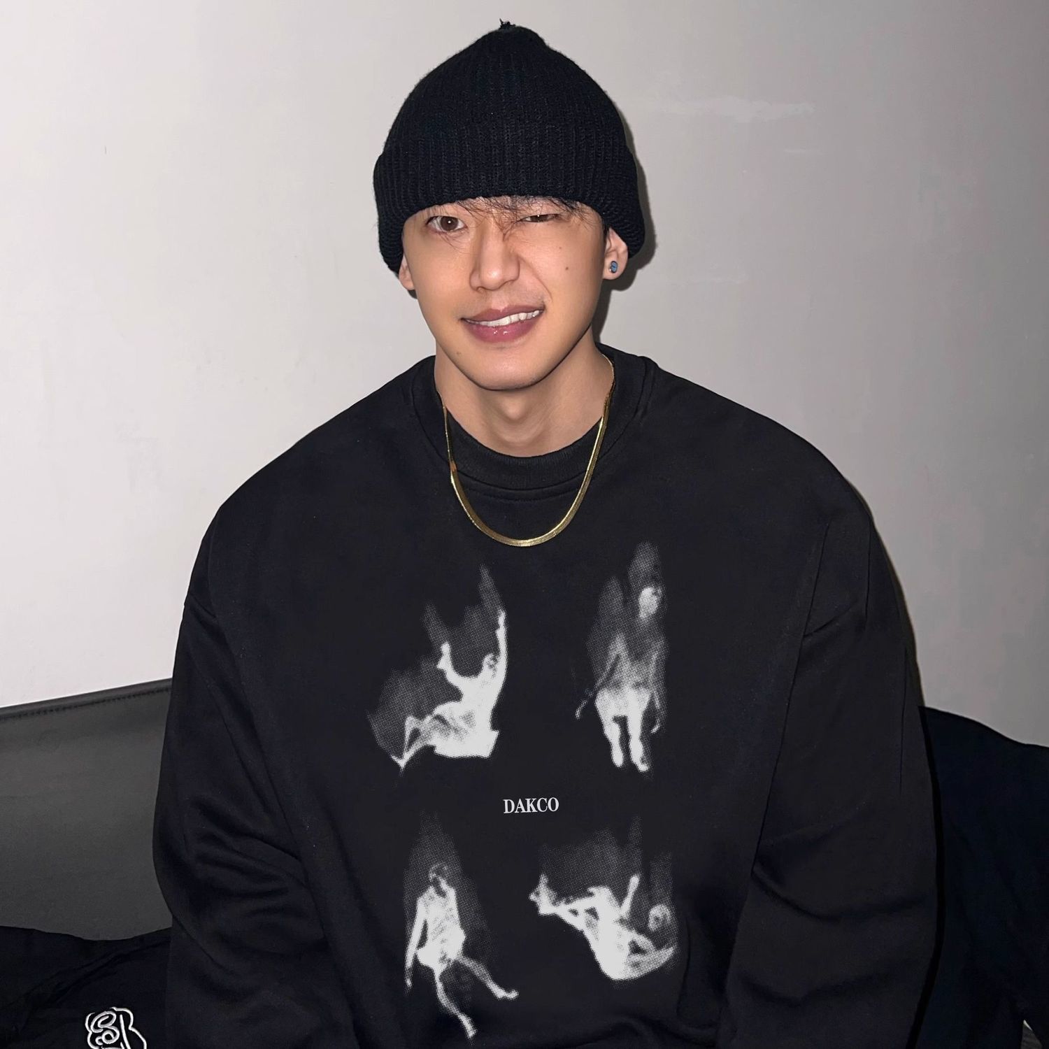 美式复古抽象黑色无帽圆领卫衣男女同款秋冬加绒潮牌情侣外套上衣