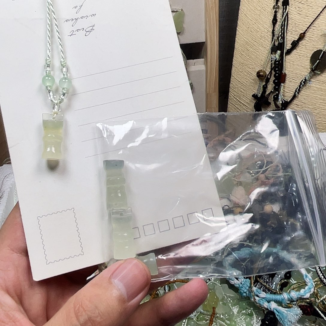 蛇纹石玉合金颈饰