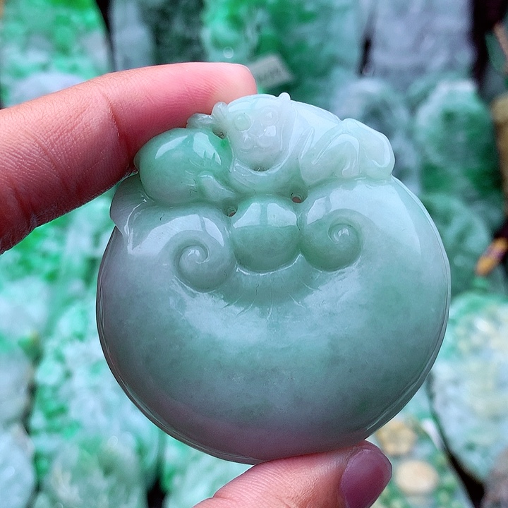 翡翠吊坠(不含链)未镶嵌