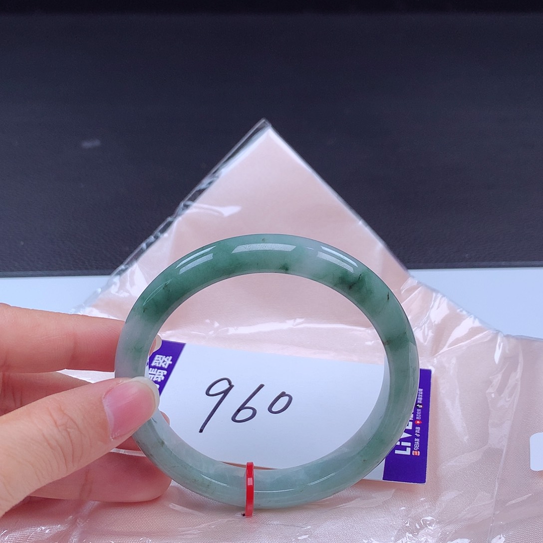 翡翠手镯未镶嵌手镯000535
