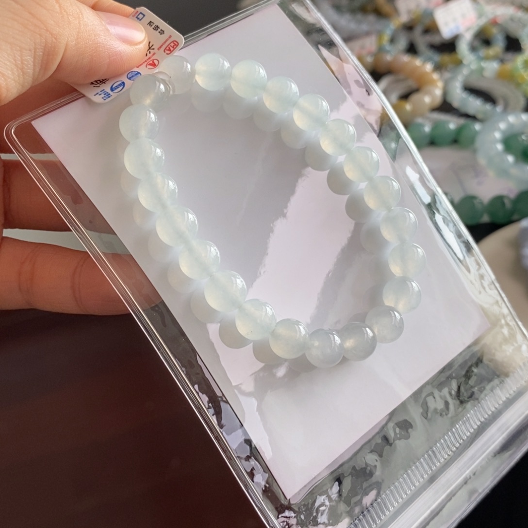 翡翠未镶嵌手链卡8.2