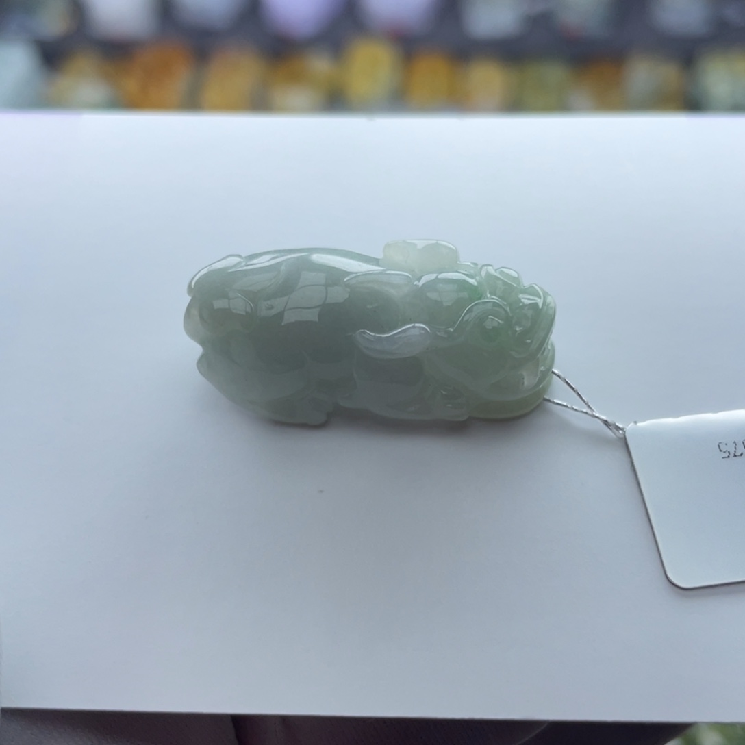 翡翠颈饰未镶嵌貔貅
