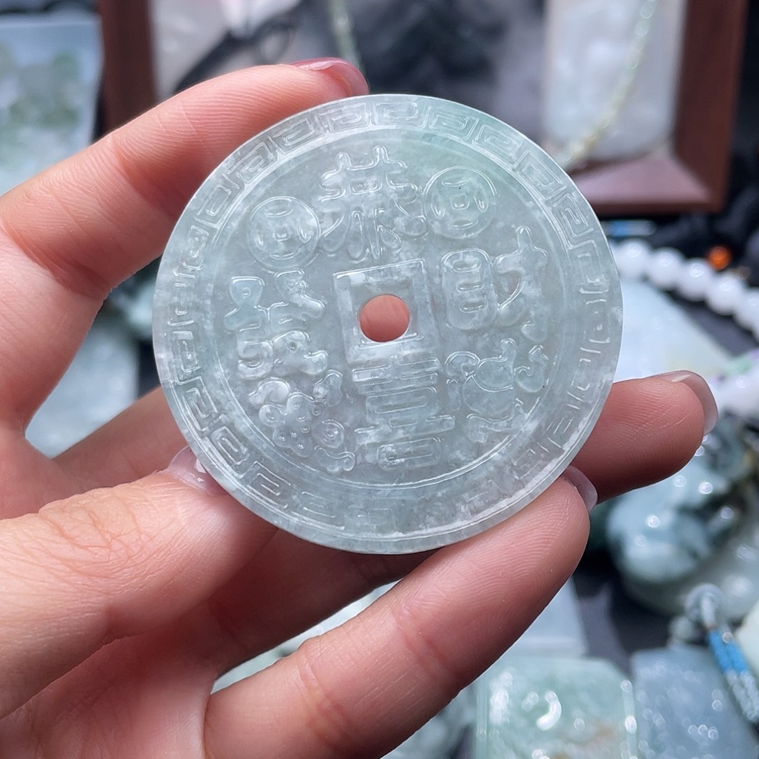 翡翠未镶嵌颈饰翡翠