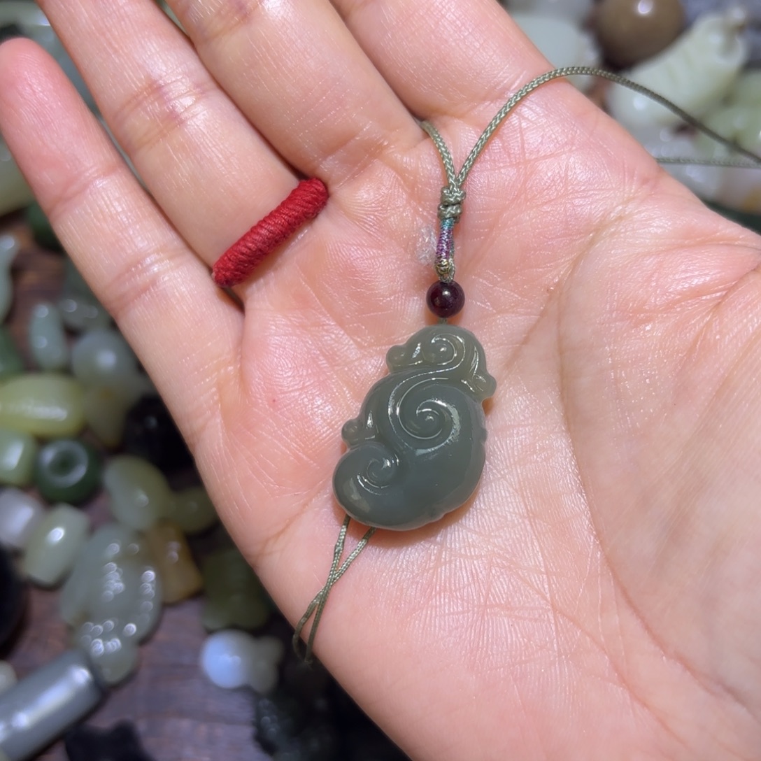 和田玉未镶嵌珠宝半成品