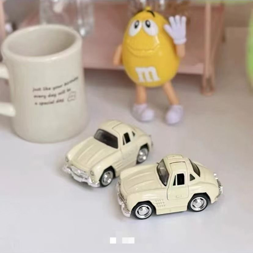 ins风奶油色迷你小汽车桌面摆设可爱礼物回力玩具车