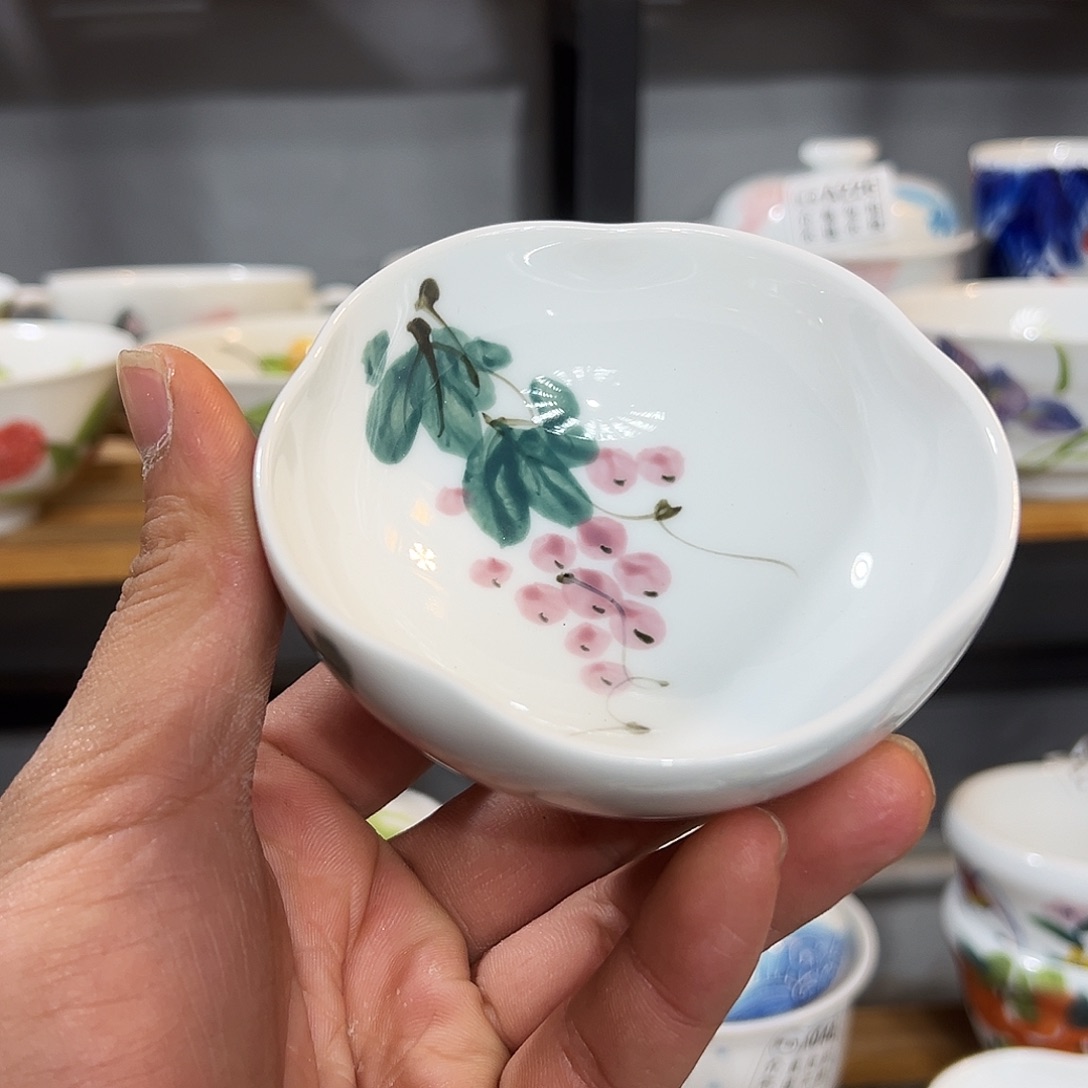 陶瓷景德镇手工手绘陶瓷花口碟