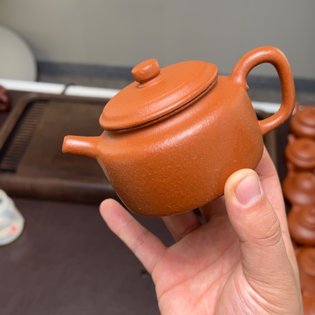 茶壶紫砂汽修厂和机械设备