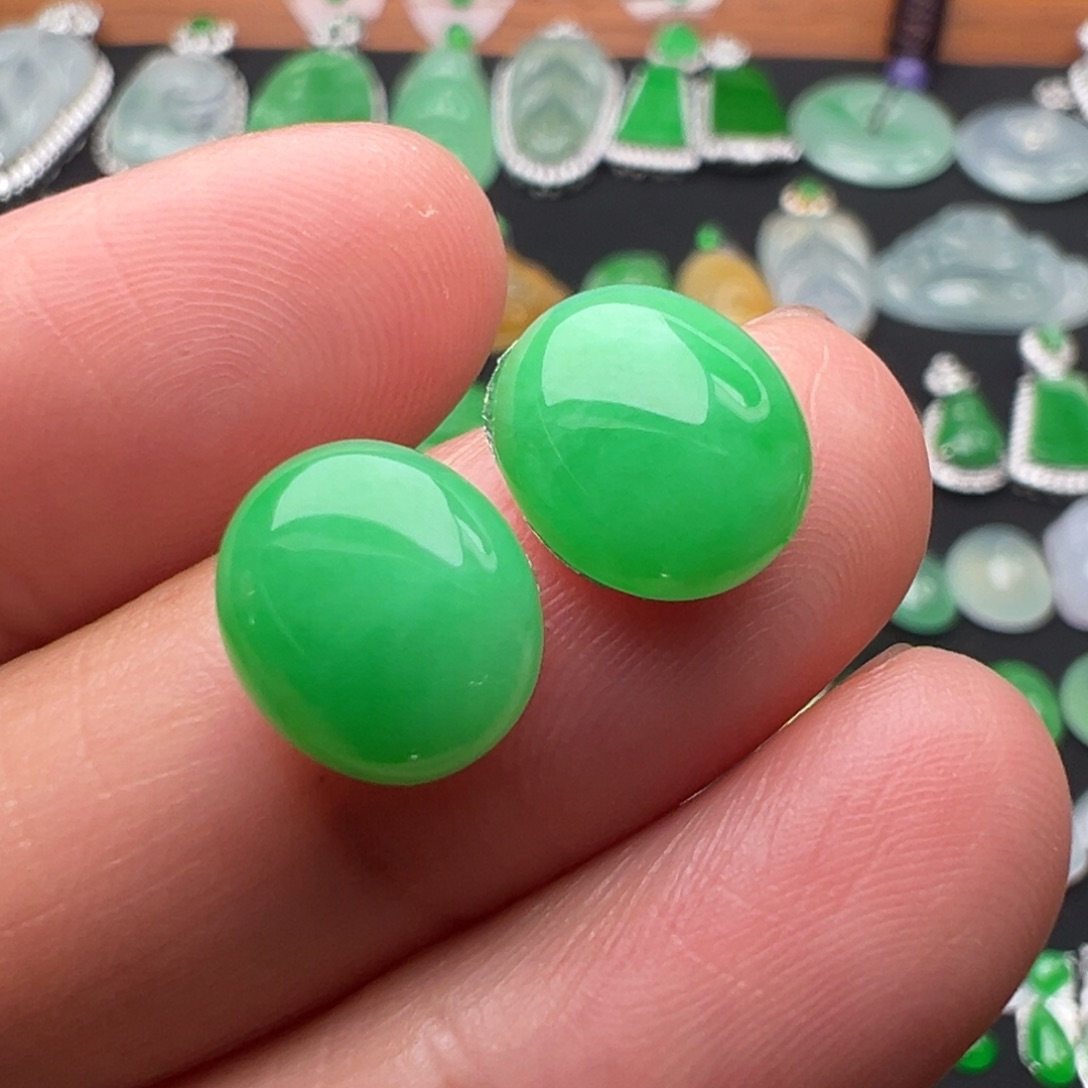 翡翠颈饰未镶嵌蛋10.3