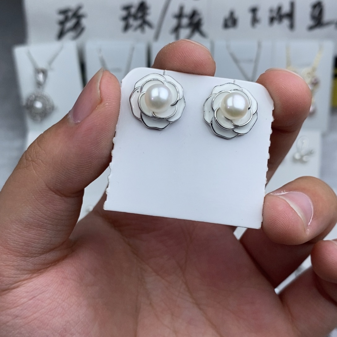 未镶嵌淡水珍珠耳饰