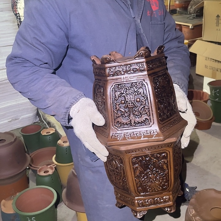 紫砂紫砂花盆和一