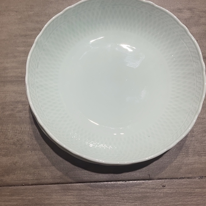 8寸影青爱丽丝深盘