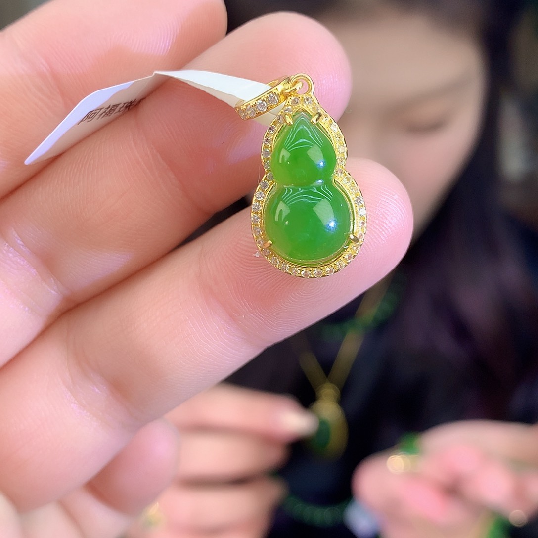 吊坠(不含链)银S925镶嵌和田玉（碧玉）吊坠