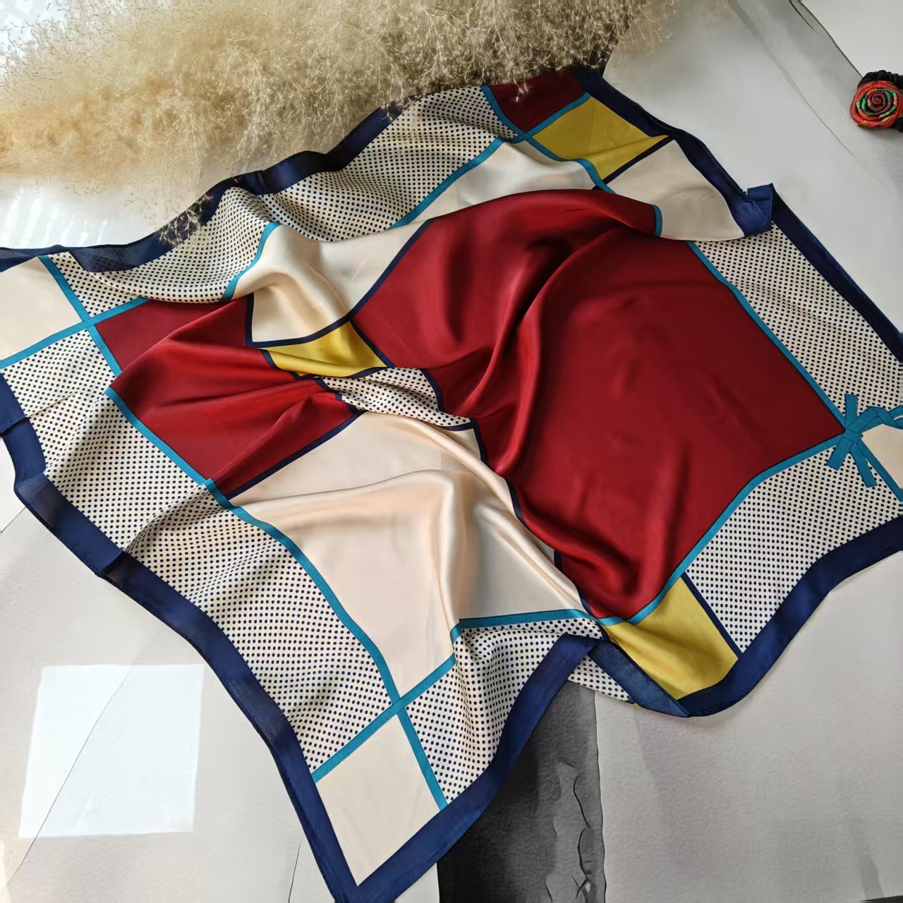 【波点宫格】春秋丽锦锻70*70女士品质丝巾长条薄款爆款围丝巾-C16