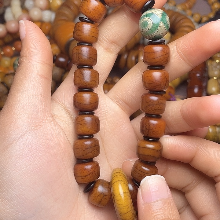 牛骨手串/手链L****L牦牛骨手串