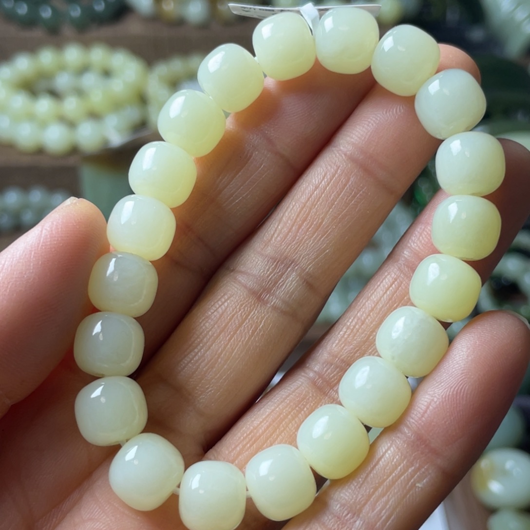 和田玉（糖玉）手链未镶嵌糖**甜