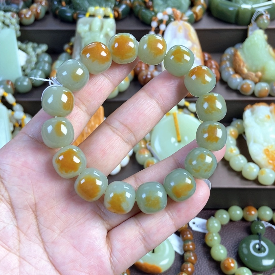 透闪石质玉未镶嵌手链