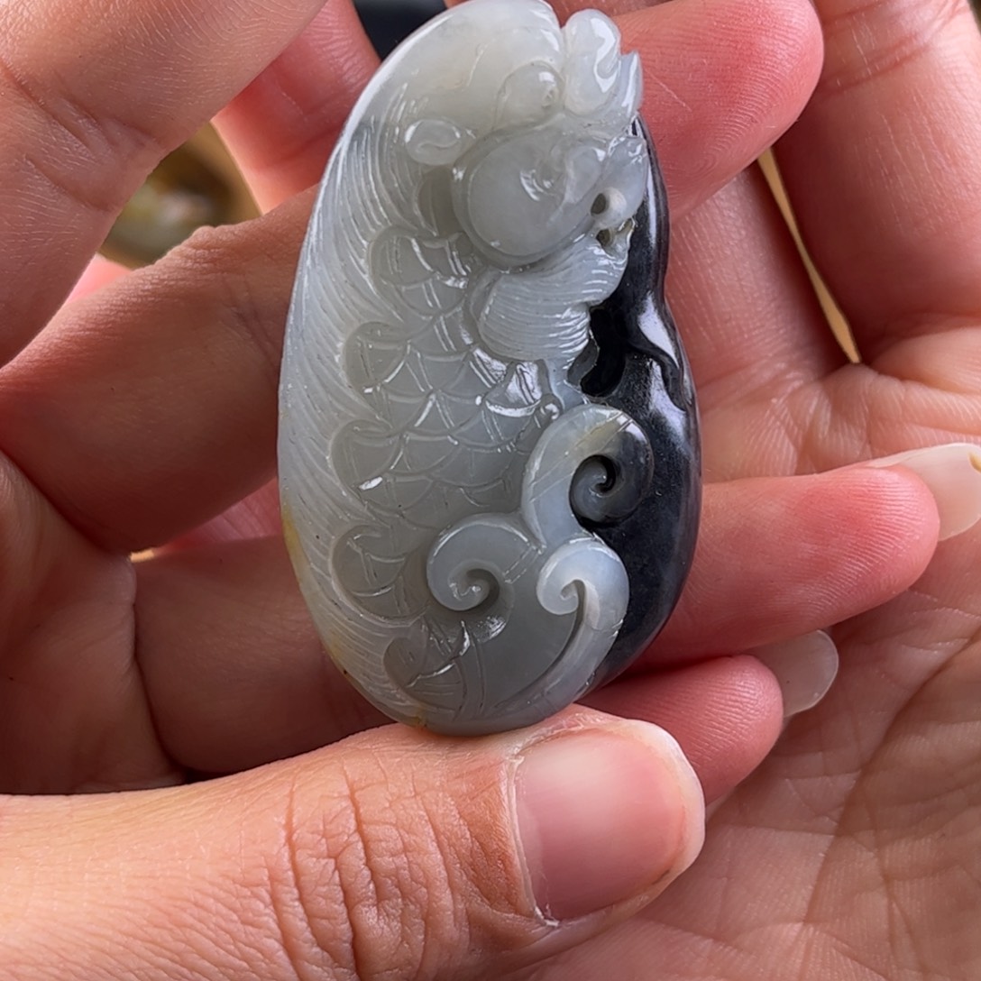 和田玉颈饰未镶嵌酷***烫