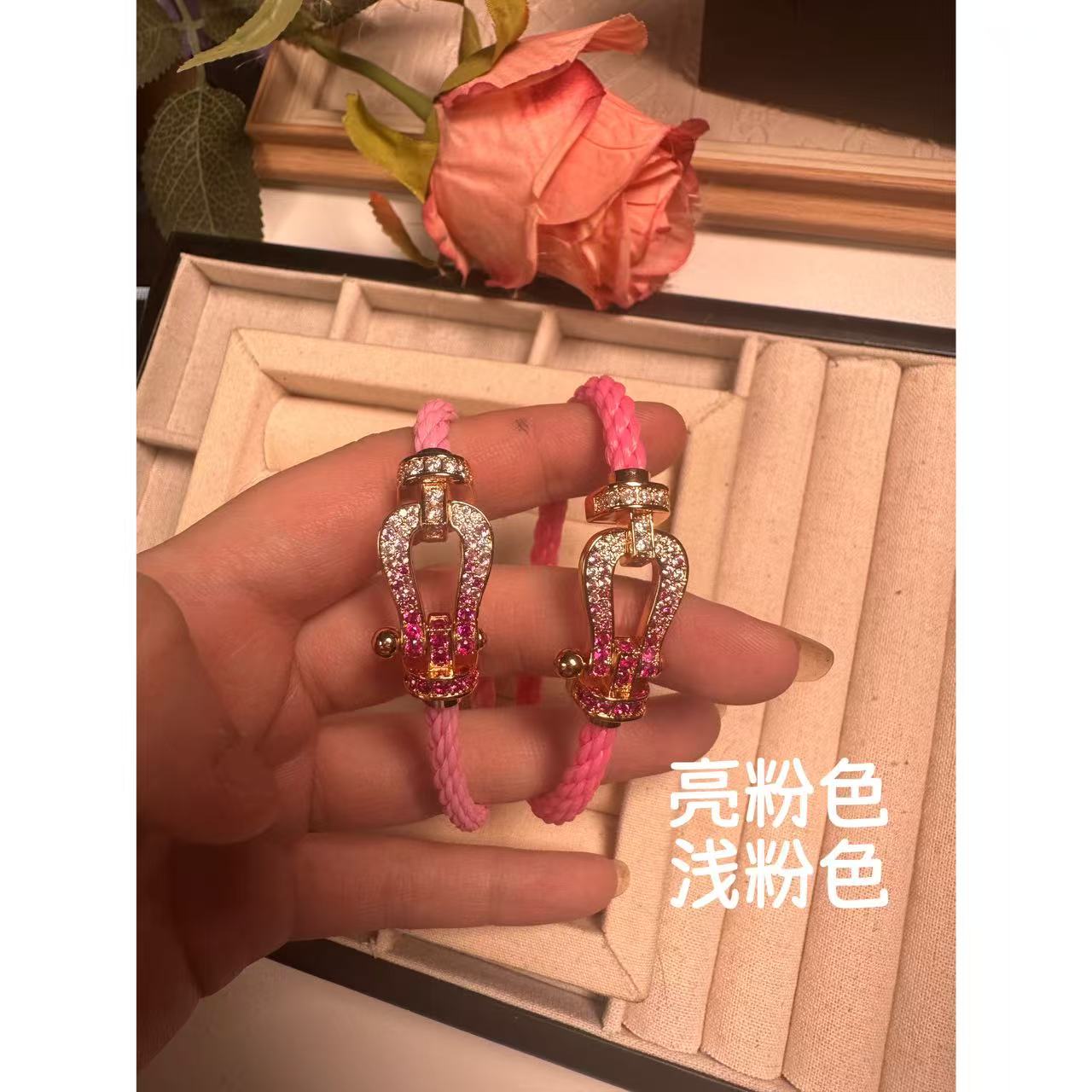 铜合金合成锆石手链 高级马蹄手链 WBM153
