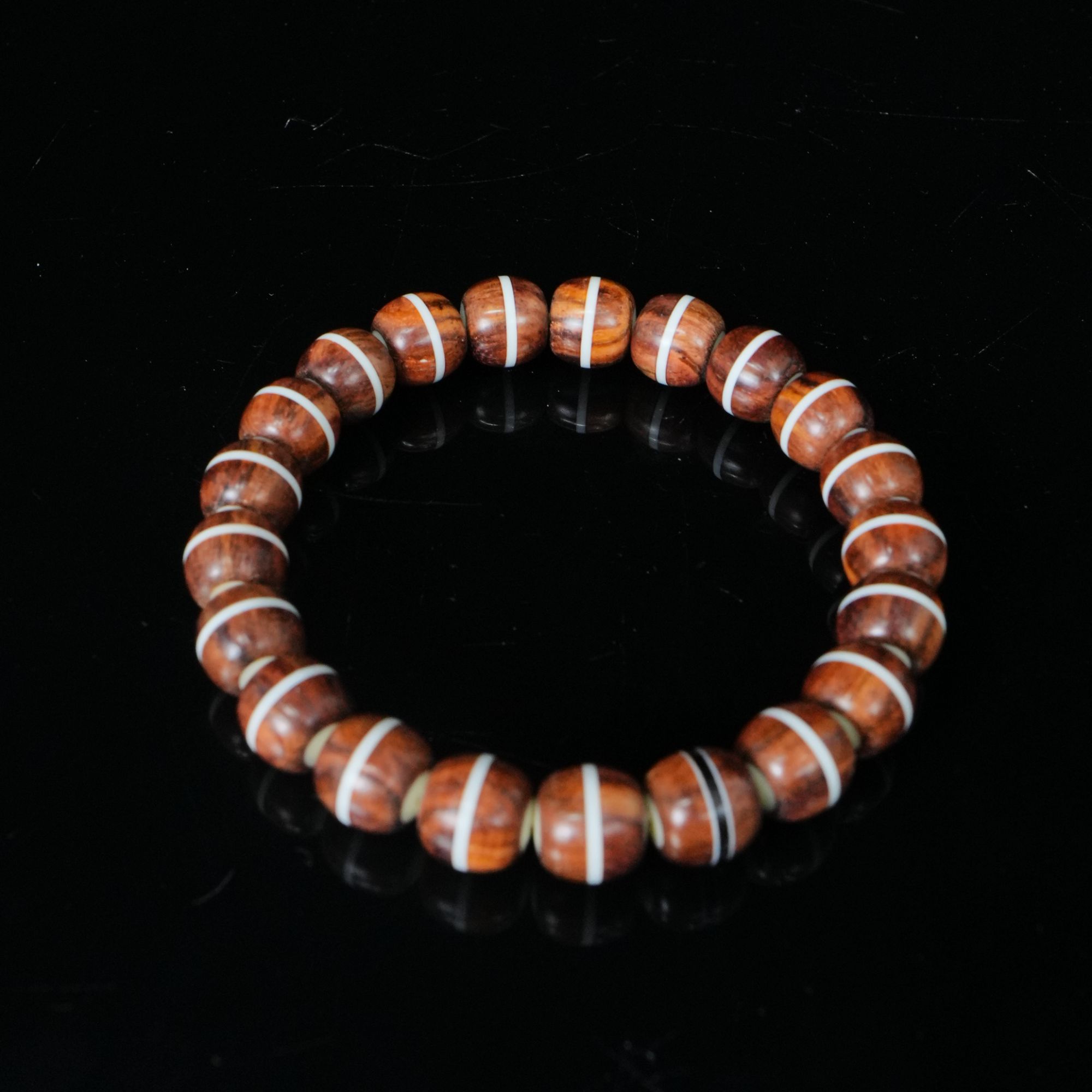 7611 越南黄花梨卯榫珠 1.0x0.95cm  12.64g