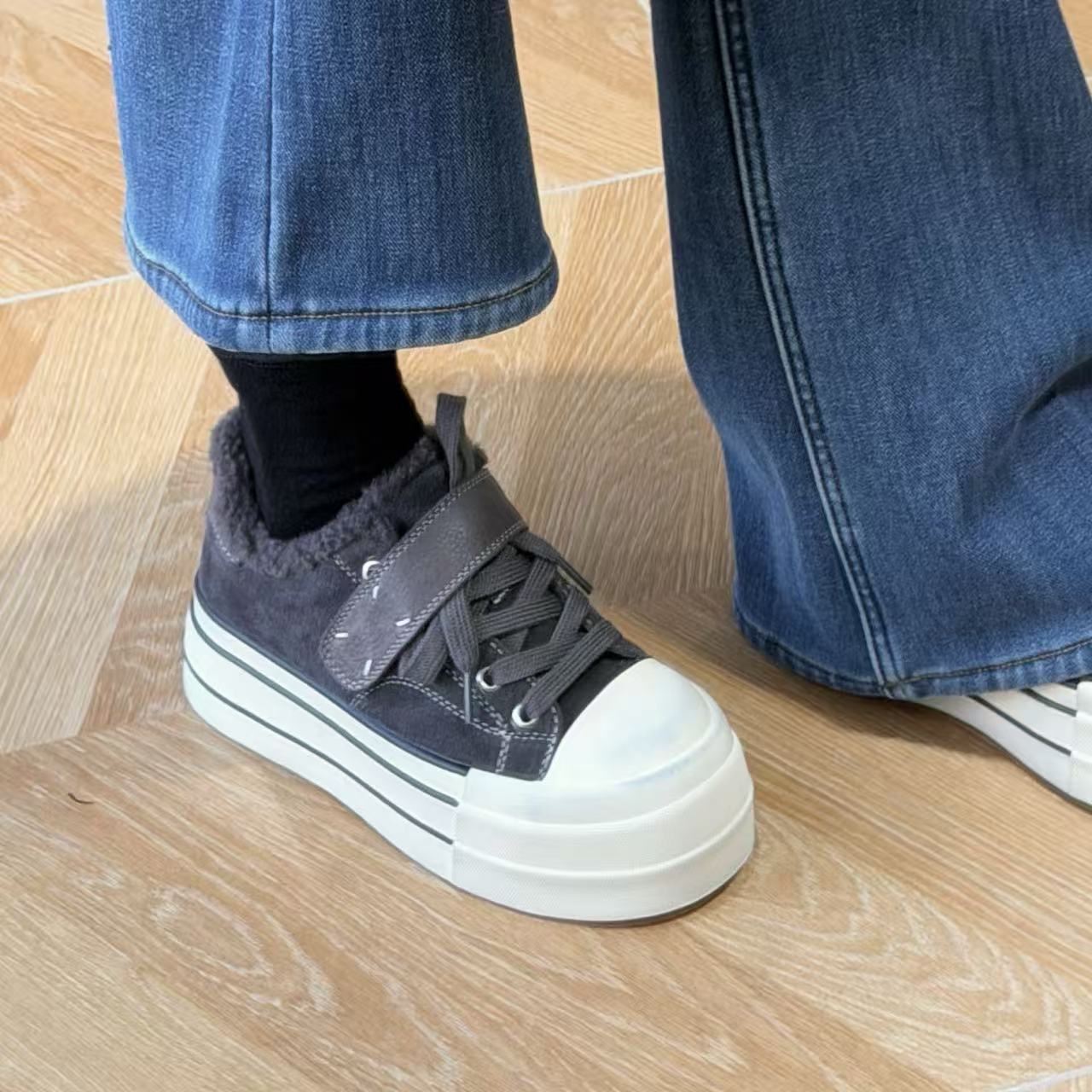 厚底加绒魔术贴系带厚底休闲鞋5-12-3