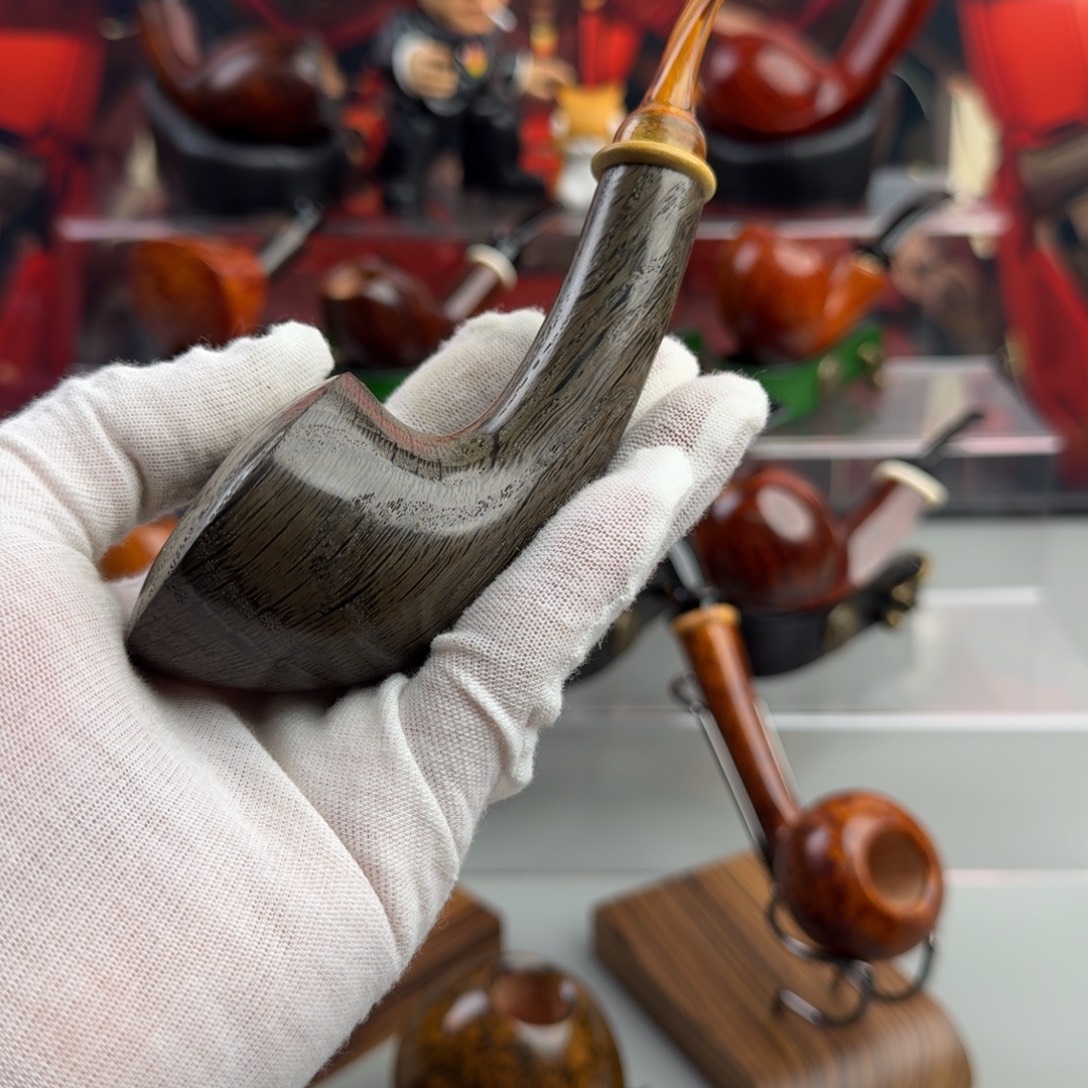 身***露不俗斗馆橡木都柏林