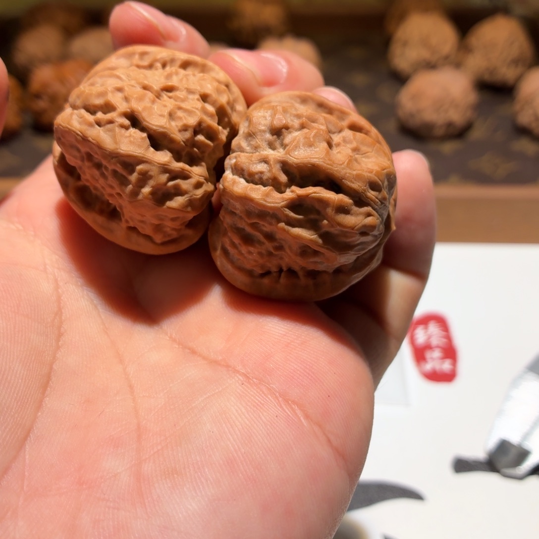 鑫****文玩核桃吊坠蛤蟆头F34