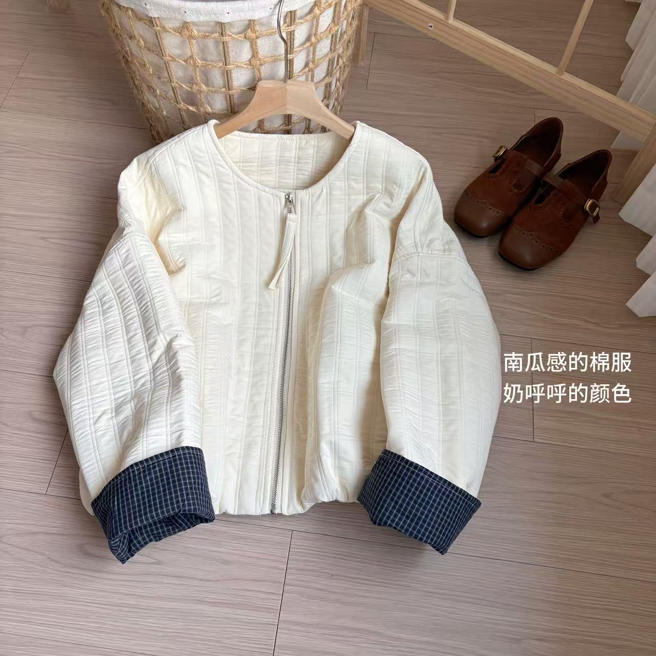 小柒家A0532-长袖纯色圆领宽松型短款棉服棉衣时尚秋冬秋洋气