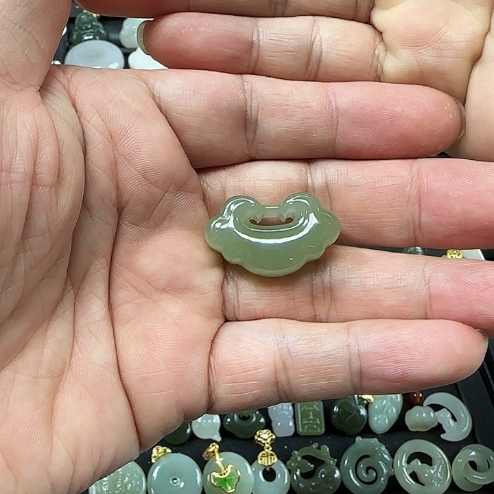 和田玉吊坠(不含链)未镶嵌