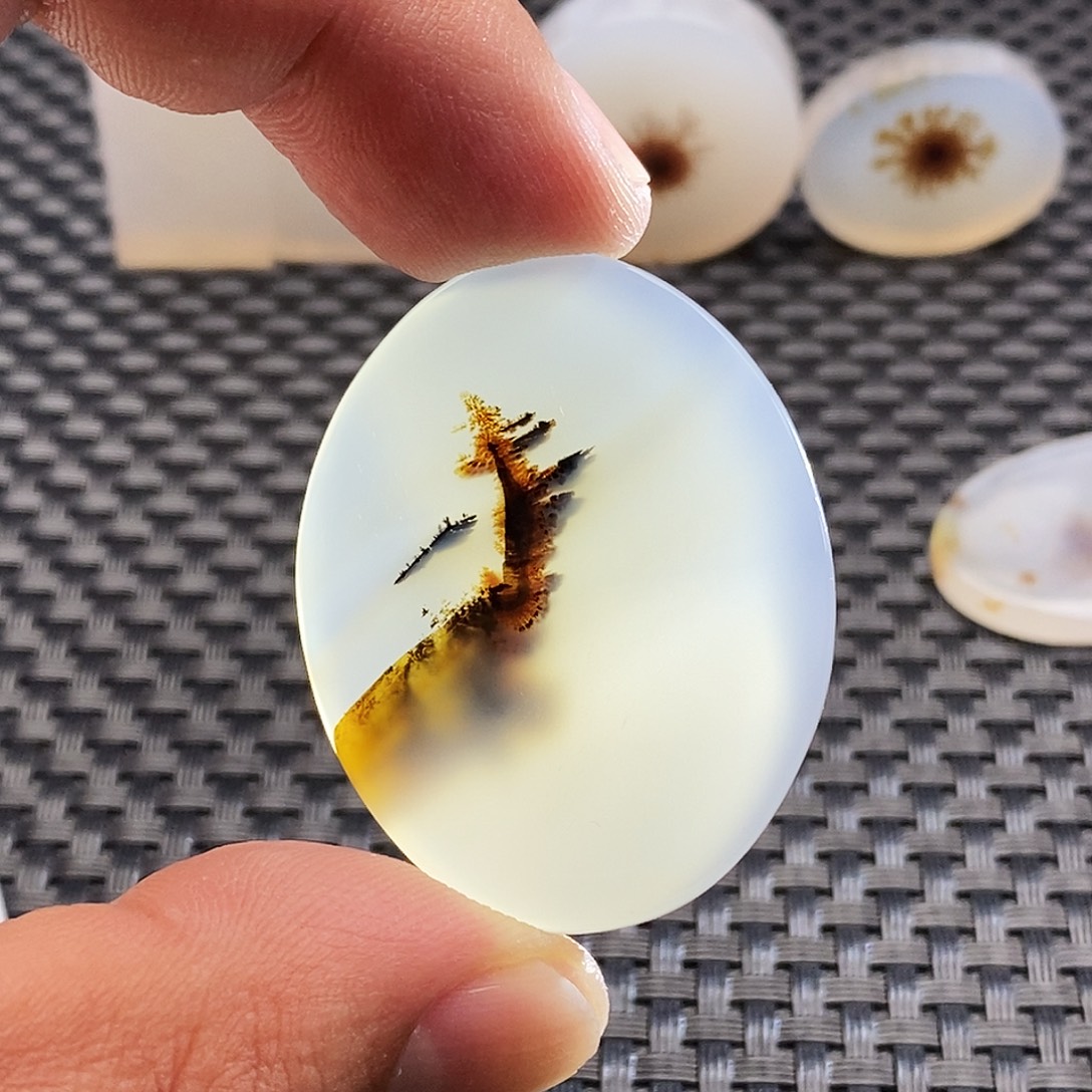 燕***舞玛瑙/玉髓未镶嵌吊坠(不含链)