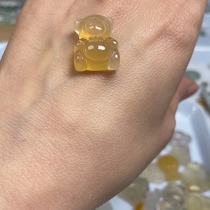 玛瑙/玉髓合金颈饰小熊