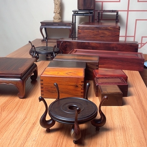 交趾黄檀（大红酸枝）天鹅底座